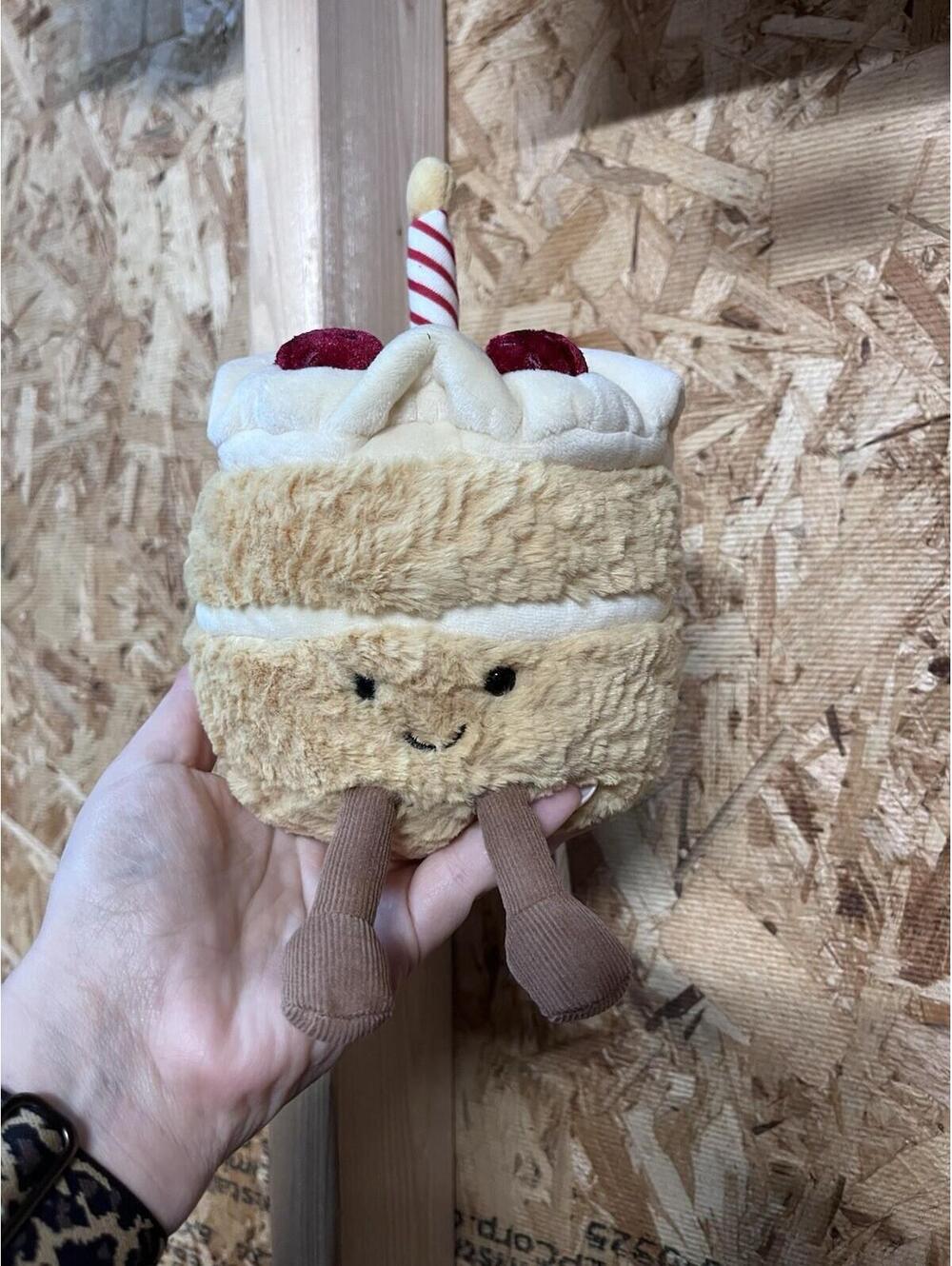 Authentic Jellycat Amuseables Birthday Cake Nwt